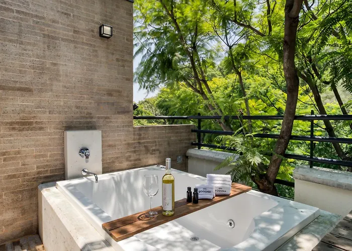 Hotel Rodona 5*